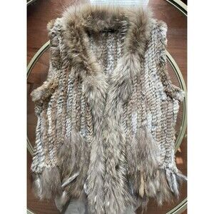 DOLCE CABO Rabbit Raccoon Fur Sleeveless Vest Hook & Eye Closure